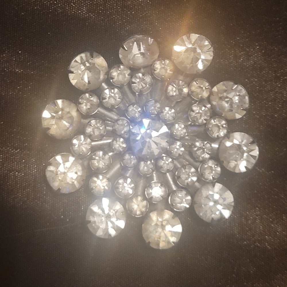 Brooch Crystal Starburst Multi Layered Sparkly Brooch Or Pendant